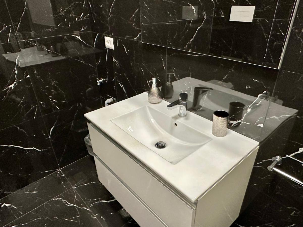 Newhouse Anthium - Central Chic Anzio Buitenkant foto