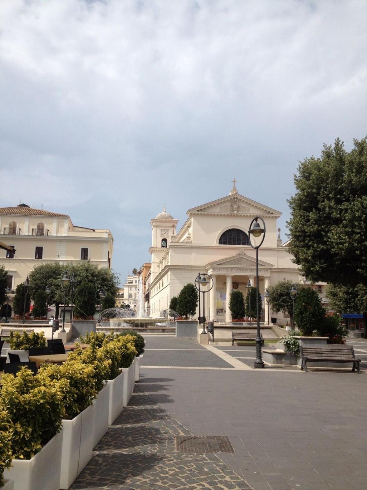 Newhouse Anthium - Central Chic Anzio Buitenkant foto